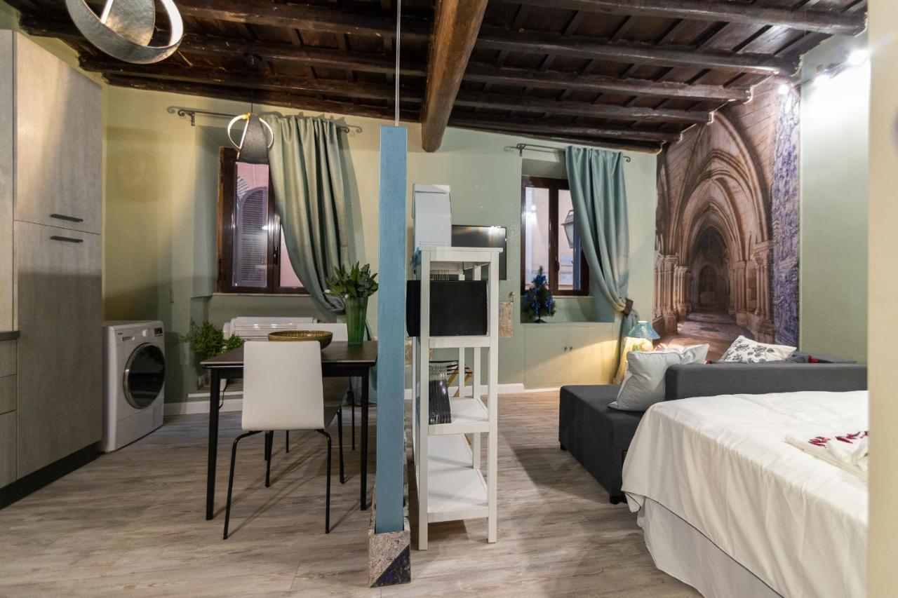 Romeathome Deluxe Suite Campo Dei Fiori מראה חיצוני תמונה